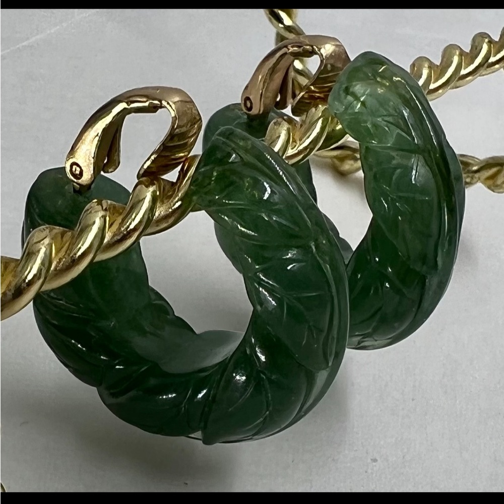 1982 Vintage Avon Floral Hoop Green Clip On Earrings - Picture 7 of 8